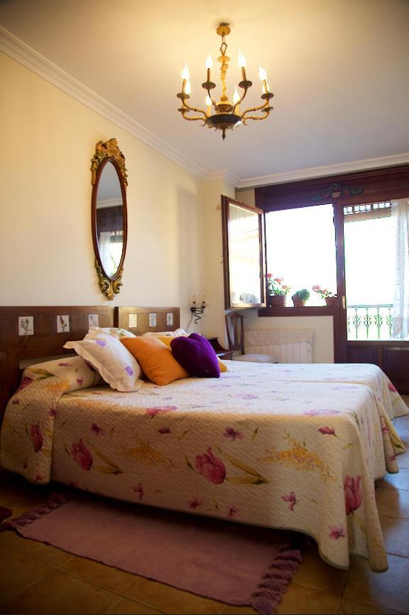 Posada De Sena Bagian luar foto